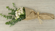 Load image into Gallery viewer, Light Pink Mini Rose Bouquet No1306
