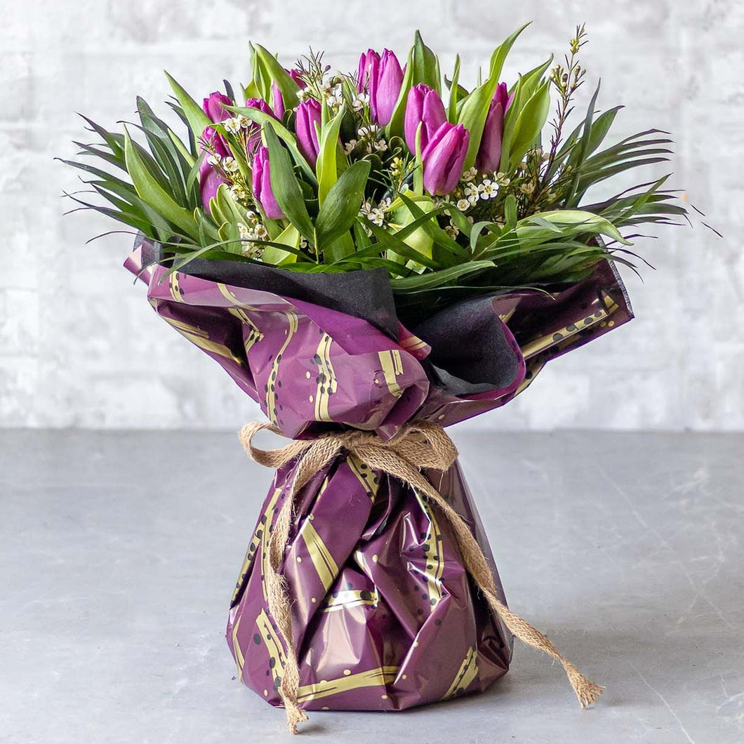 Purple Water Bouquet With 15 Tulips No1202