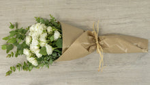 Load image into Gallery viewer, White Mini Rose Bouquet No1307
