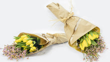 Load image into Gallery viewer, Yellow Tulips Hand-Tied Bouquet No1320
