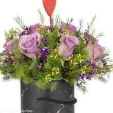 Load image into Gallery viewer, Vintage Flower Box
